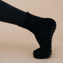 Load image into Gallery viewer, Americano Black Pilates Grip Sock - Daily Grind