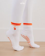 Load image into Gallery viewer, Spritz PIlates Socks