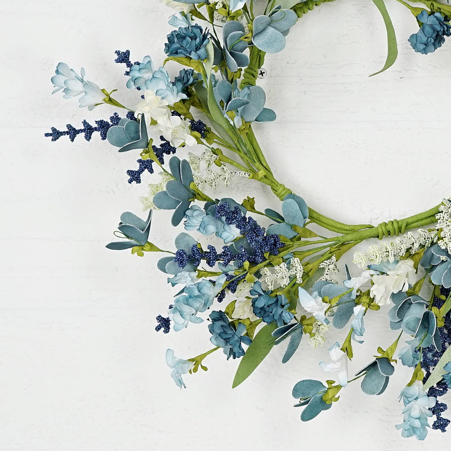 Wreath-Mix Country Blue and White Flowers
