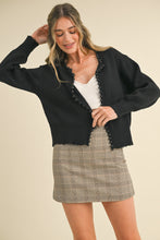 Load image into Gallery viewer, Black Pearl Detail Sweater
