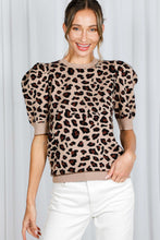 Load image into Gallery viewer, Leopard Print Knitted Sweater

