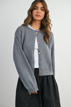 Load image into Gallery viewer, Long Sleeve Buttoned Cropped Cardigan
