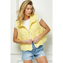 Load image into Gallery viewer, Banana Quilted High Collar Vest
