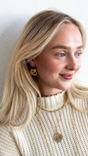 Load image into Gallery viewer, Eartha Emerald Square Studs Gold
