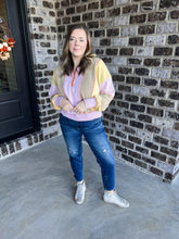 Load image into Gallery viewer, Lavender Color Block Vintage Pullover
