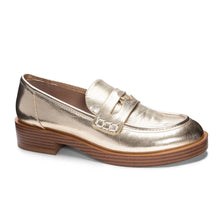 Load image into Gallery viewer, Porter Metallic Loafer
