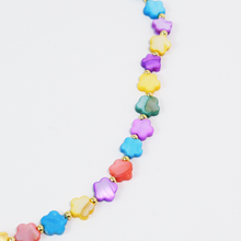 Load image into Gallery viewer, Daisy Pop Necklace
