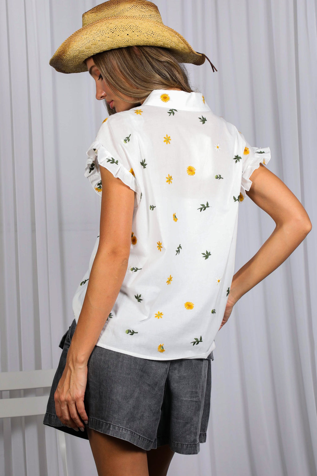 Floral Embroidery Short Ruffle Shirt