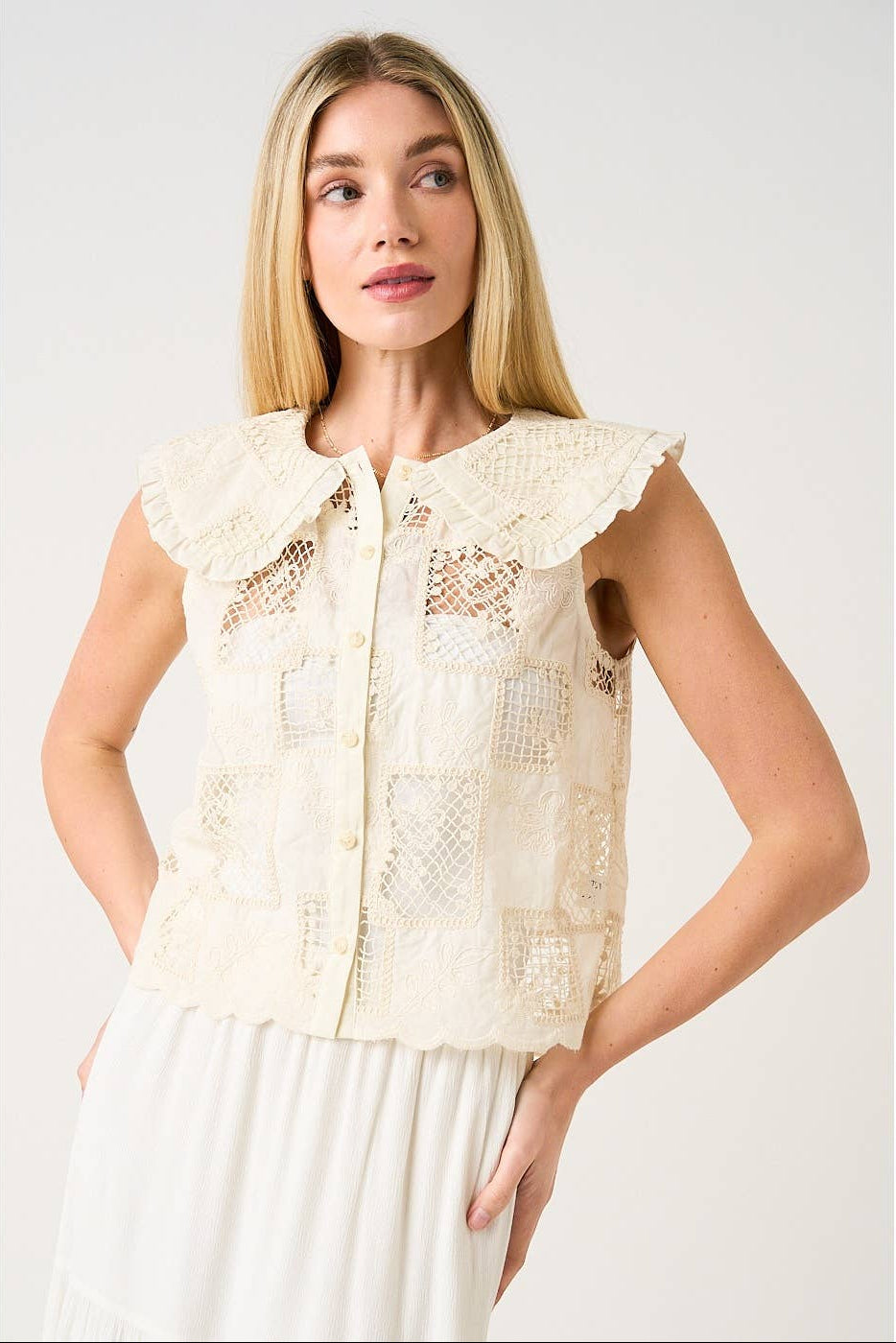 Lace Patch Peter Pan Collar Sleeveless Top