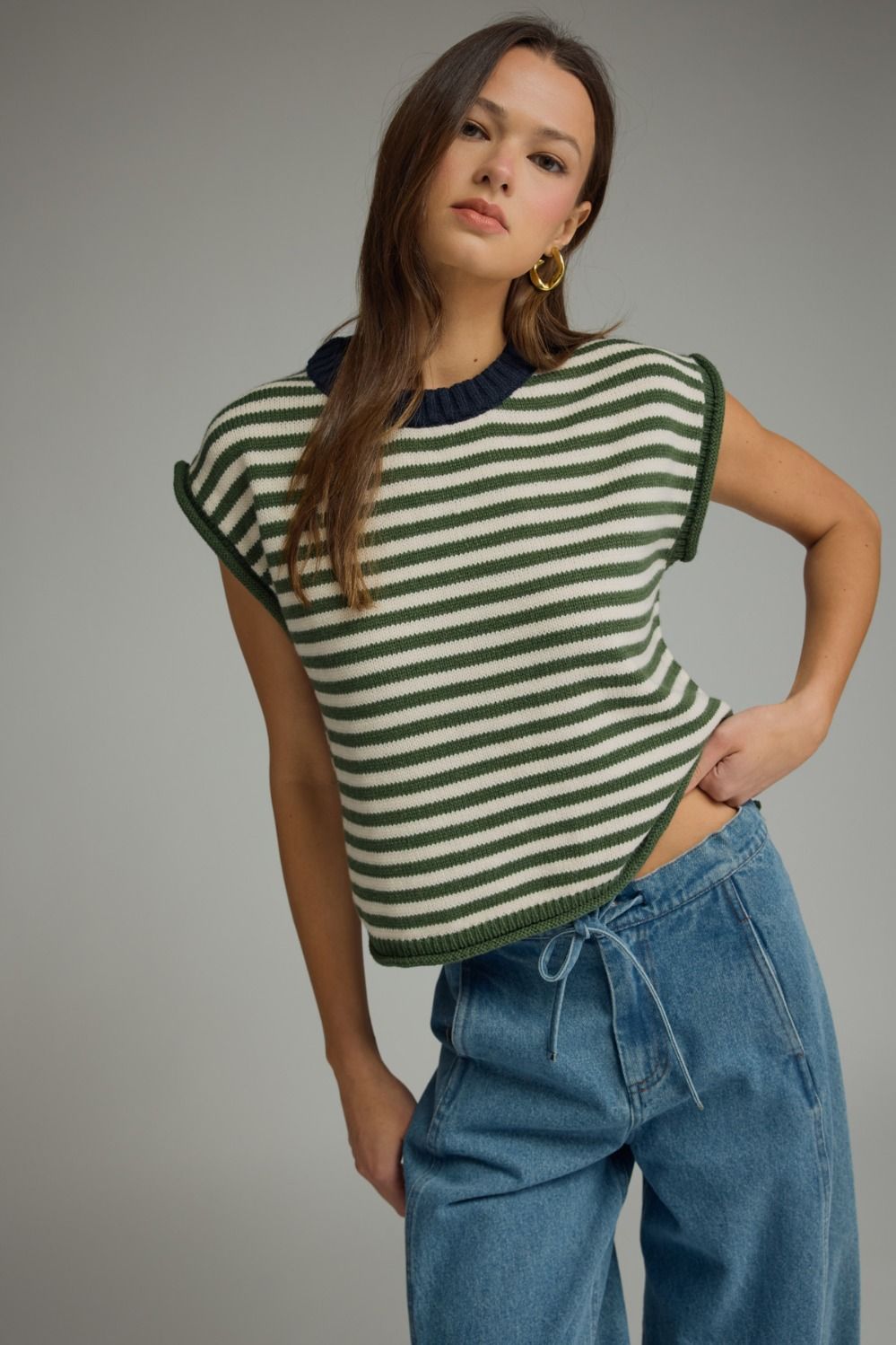 Stripe Round Neck Sleeveless Sweater