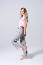 Load image into Gallery viewer, High Rise Raw Cut Wide Leg Jean
