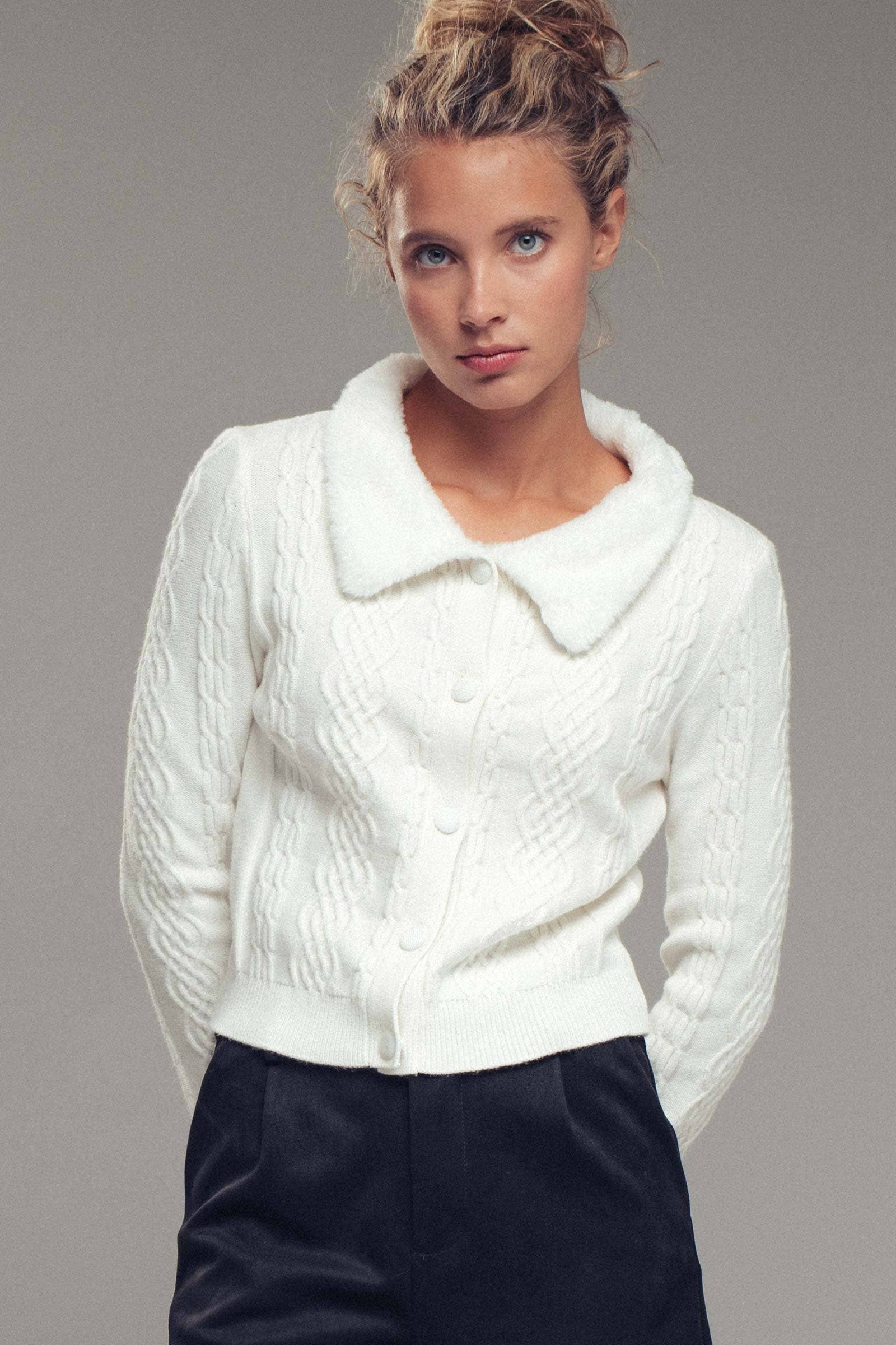 Faux Fur Collar Cable Knit Cardigan