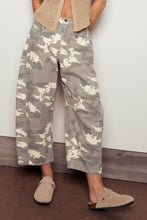 Load image into Gallery viewer, Relaxed Fit Camo Denim Pants
