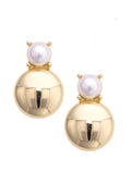 Audrey Pearl Statement Stud Earrings in Shiny Gold