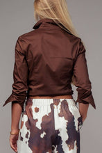 Load image into Gallery viewer, Tailored Western Button-Down

