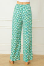 Load image into Gallery viewer, Green Geo Printed Pant
